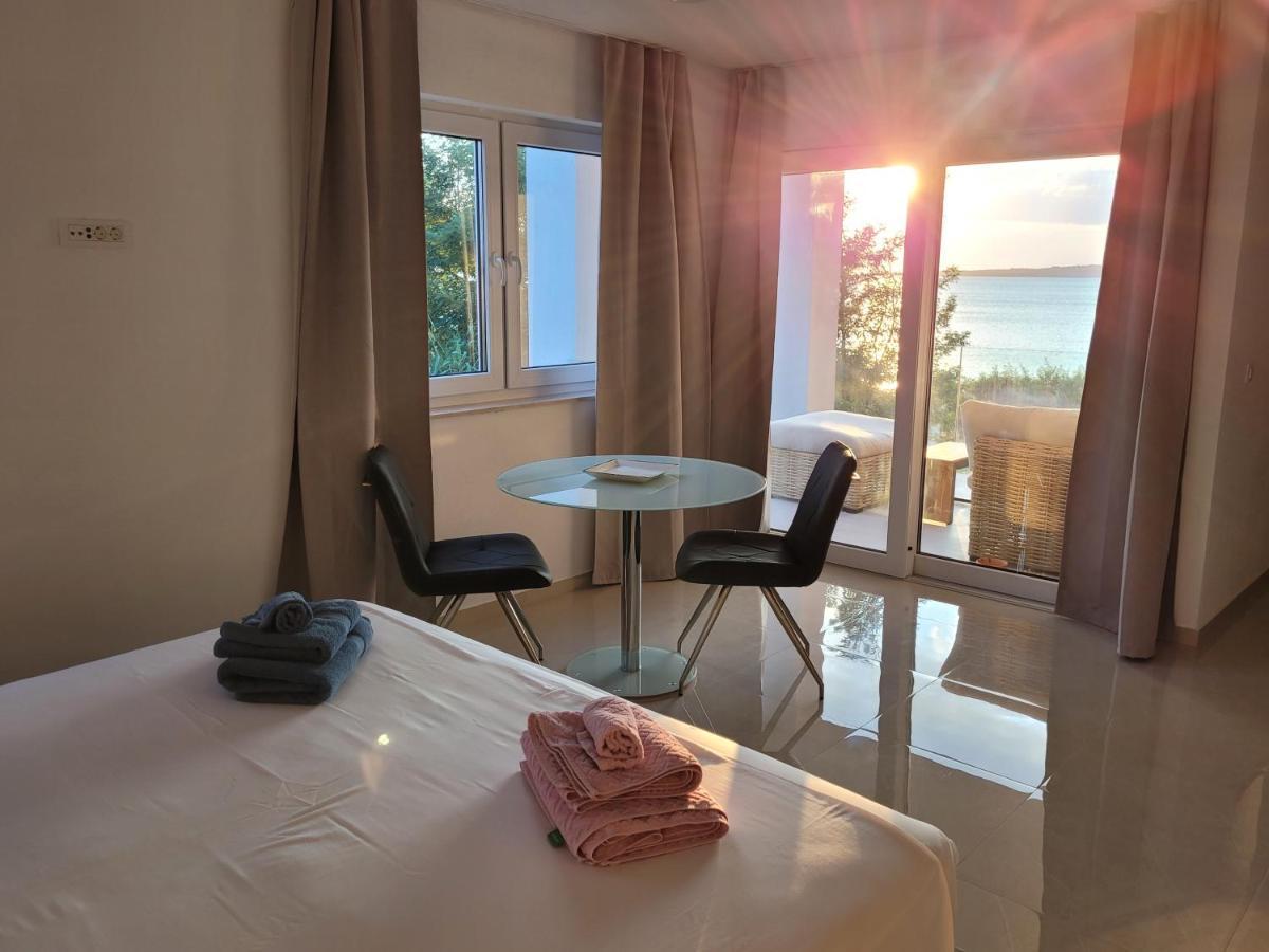 Aparthotel Dalmacija Privlaka  Exterior photo
